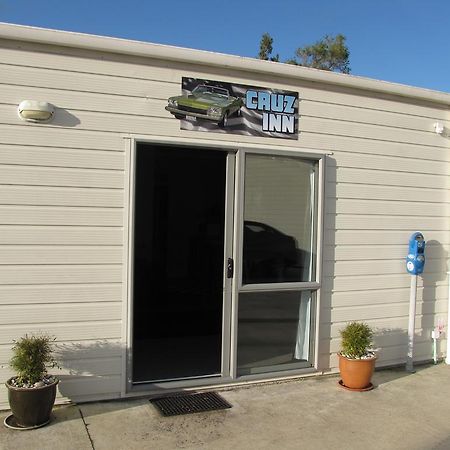 Featherston Cruz Inn מראה חיצוני תמונה