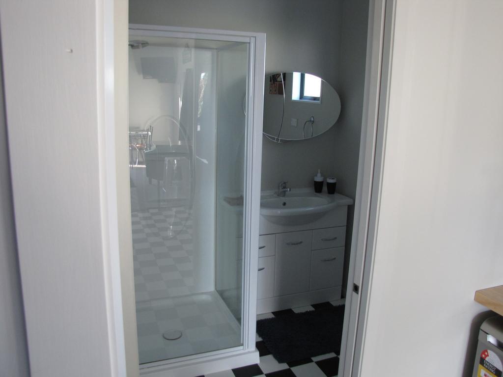 Featherston Cruz Inn מראה חיצוני תמונה